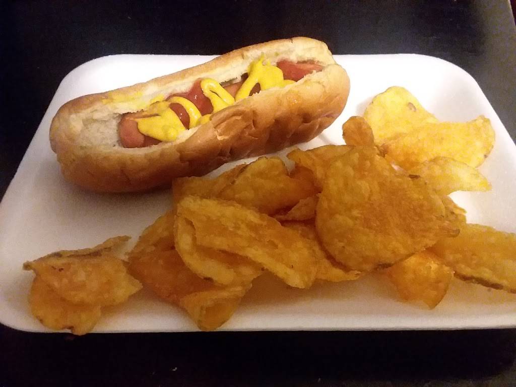 Knights Hot Dog Stand | meal takeaway | 2719 Griffin Rd, Leesburg, FL 34748, USA | 3522726253 OR +1 352-272-6253