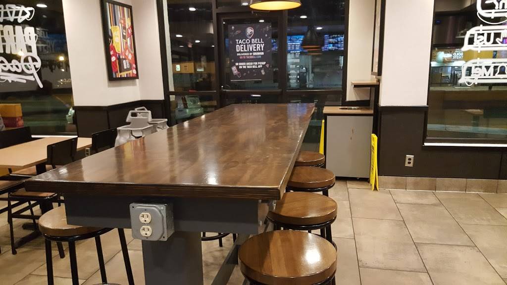 Taco Bell | meal takeaway | 981 Bacons Bridge Rd, Summerville, SC 29485, USA | 8438759496 OR +1 843-875-9496