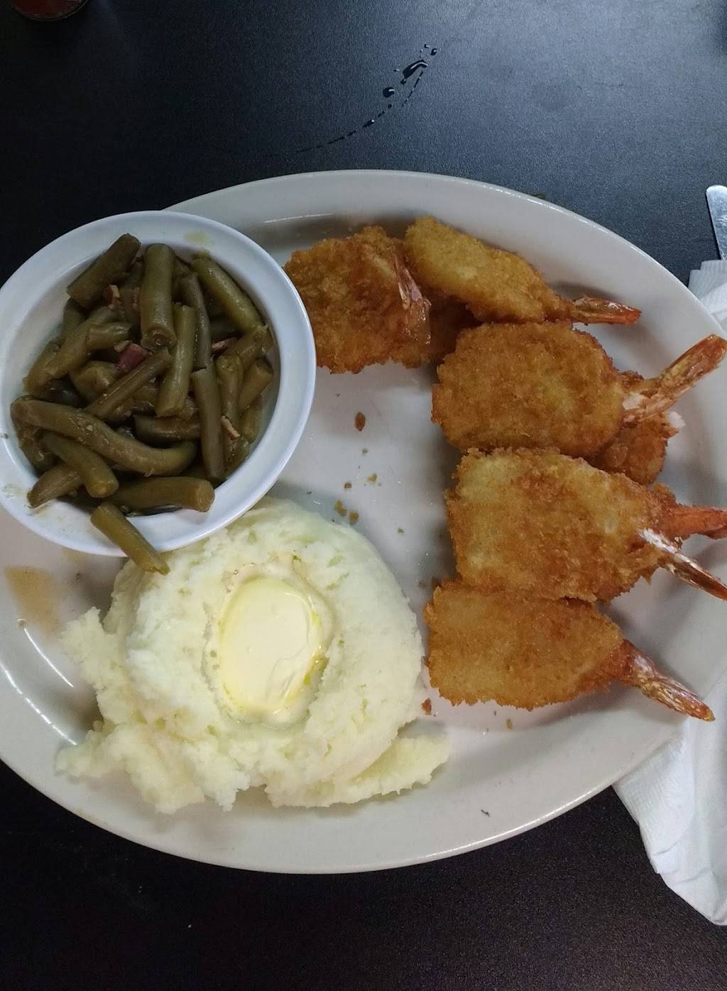 Family Kitchen | restaurant | 106 Plaza Dr, Waterloo, IL 62298, USA | 6189393889 OR +1 618-939-3889