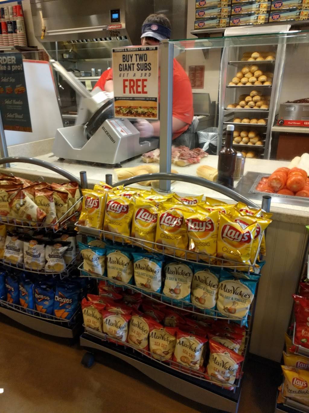 Jersey Mikes Subs | meal takeaway | 1607 Jefferson Davis Hwy, Fredericksburg, VA 22401, USA | 5403708094 OR +1 540-370-8094