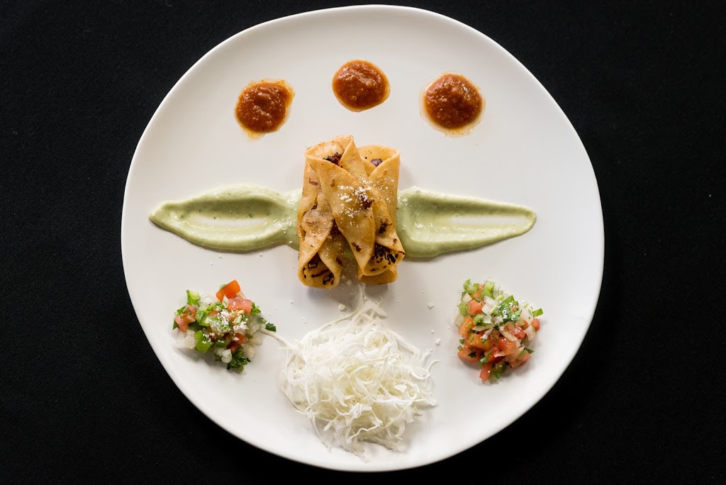 Casa Lenca Restaurante | cafe | 4050 W 12th Ave, Hialeah, FL 33012, USA | 3054326119 OR +1 305-432-6119