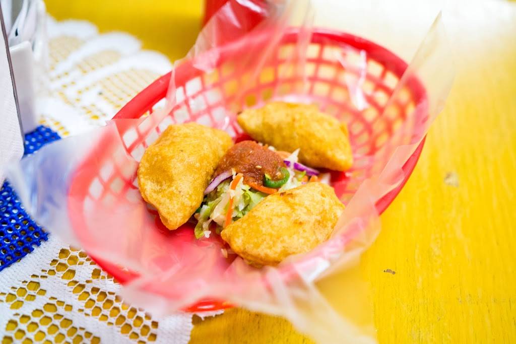 Anitas Restaurant | restaurant | 246 N Elmwood Ave, Lindsay, CA 93247, USA | 5599207211 OR +1 559-920-7211