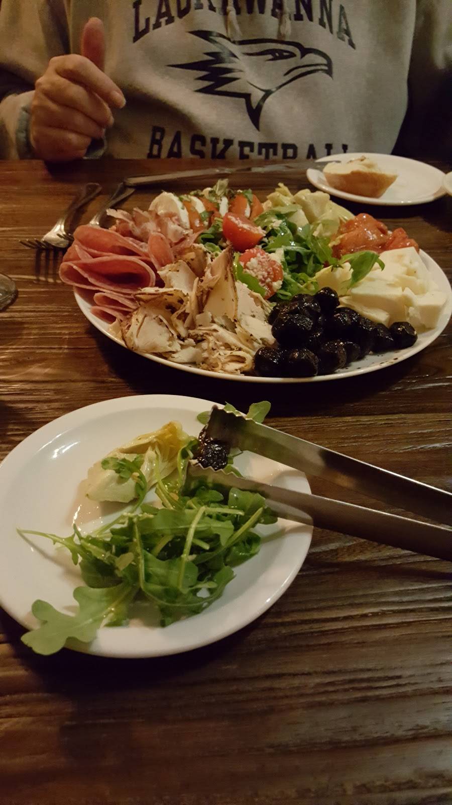 Cusumano | restaurant | 432 S Main St, Old Forge, PA 18518, USA | 5704574166 OR +1 570-457-4166