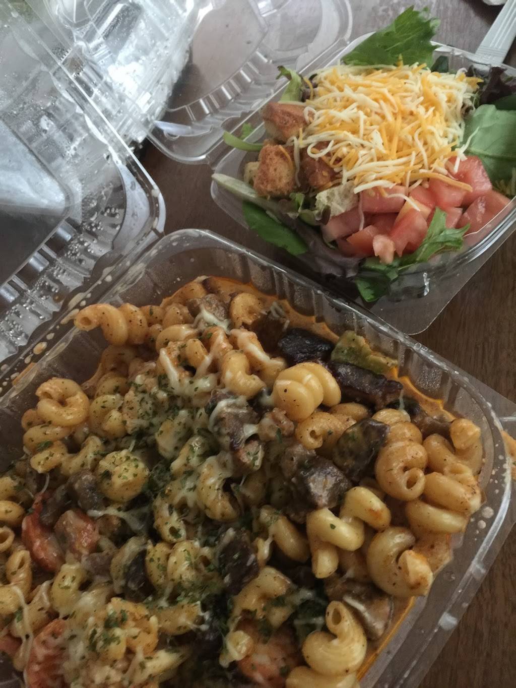 D and D Cuisine | restaurant | 17521 Livernois, Detroit, MI 48221, USA | 3133672490 OR +1 313-367-2490