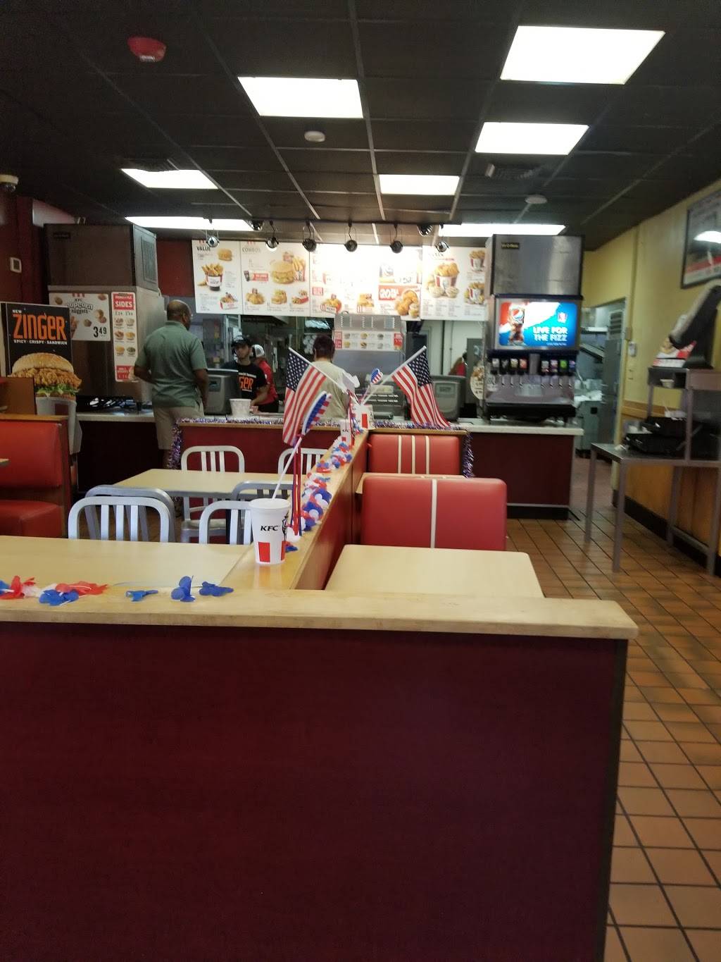 KFC | restaurant | 797 Taunton Ave, East Providence, RI 02914, USA | 4014383813 OR +1 401-438-3813