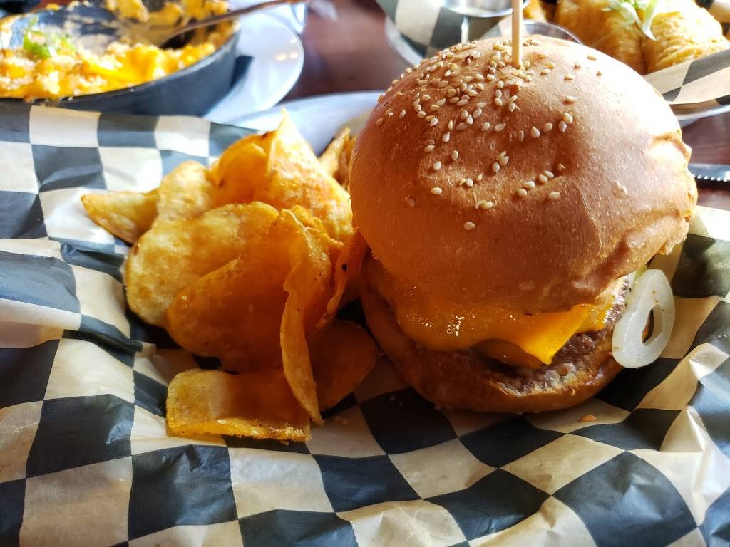 Queens Bully | restaurant | 113-30 Queens Blvd, Forest Hills, NY 11375, USA | 7185208600 OR +1 718-520-8600