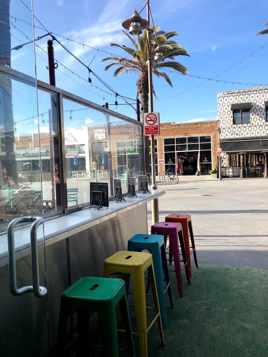 Juiced | restaurant | 34 Pier Ave, Hermosa Beach, CA 90254, USA | 4242372255 OR +1 424-237-2255