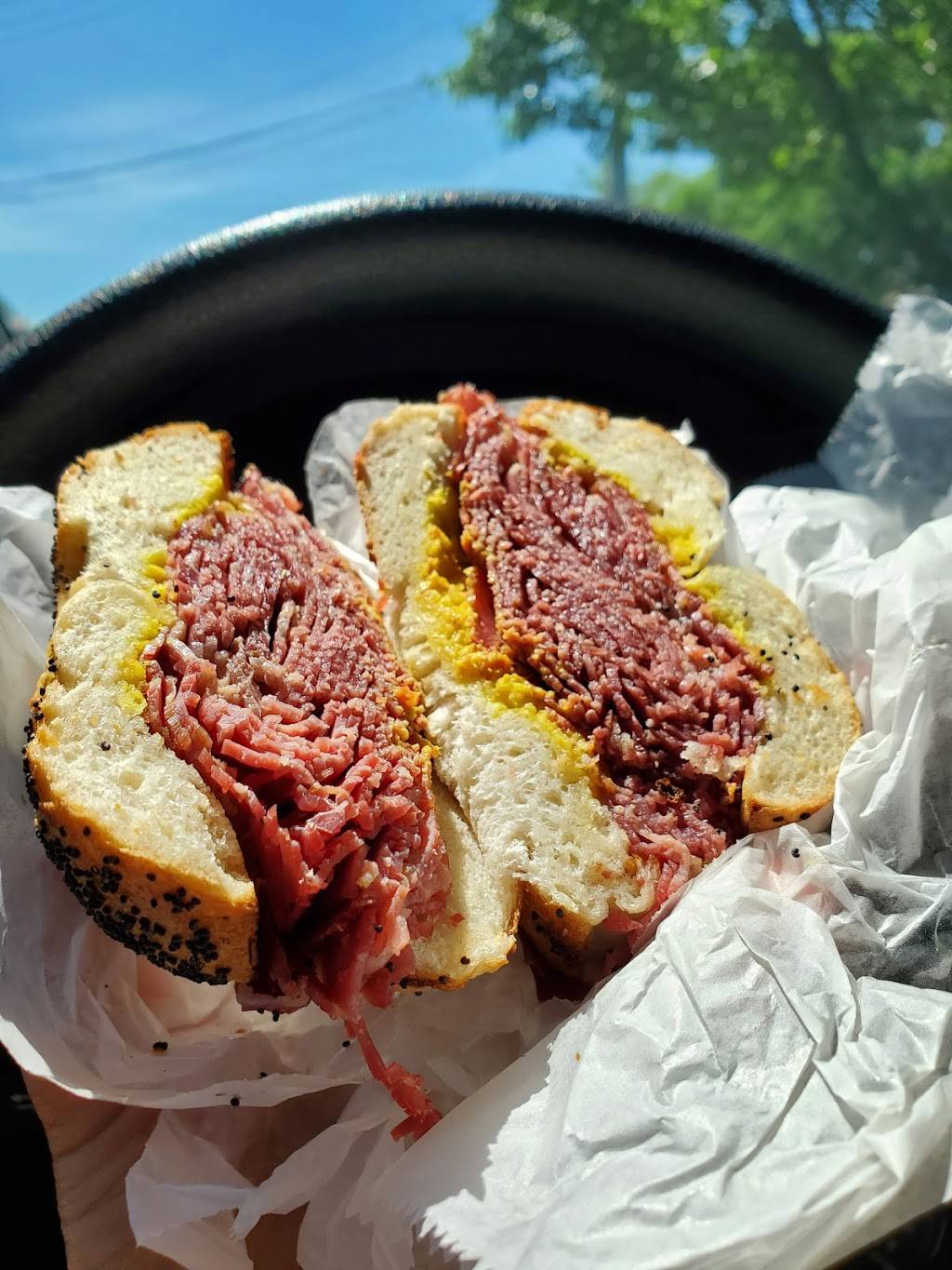 New York Bagel & Bialy Corporation | restaurant | 4714 W Touhy Ave, Lincolnwood, IL 60712, USA | 8476779388 OR +1 847-677-9388