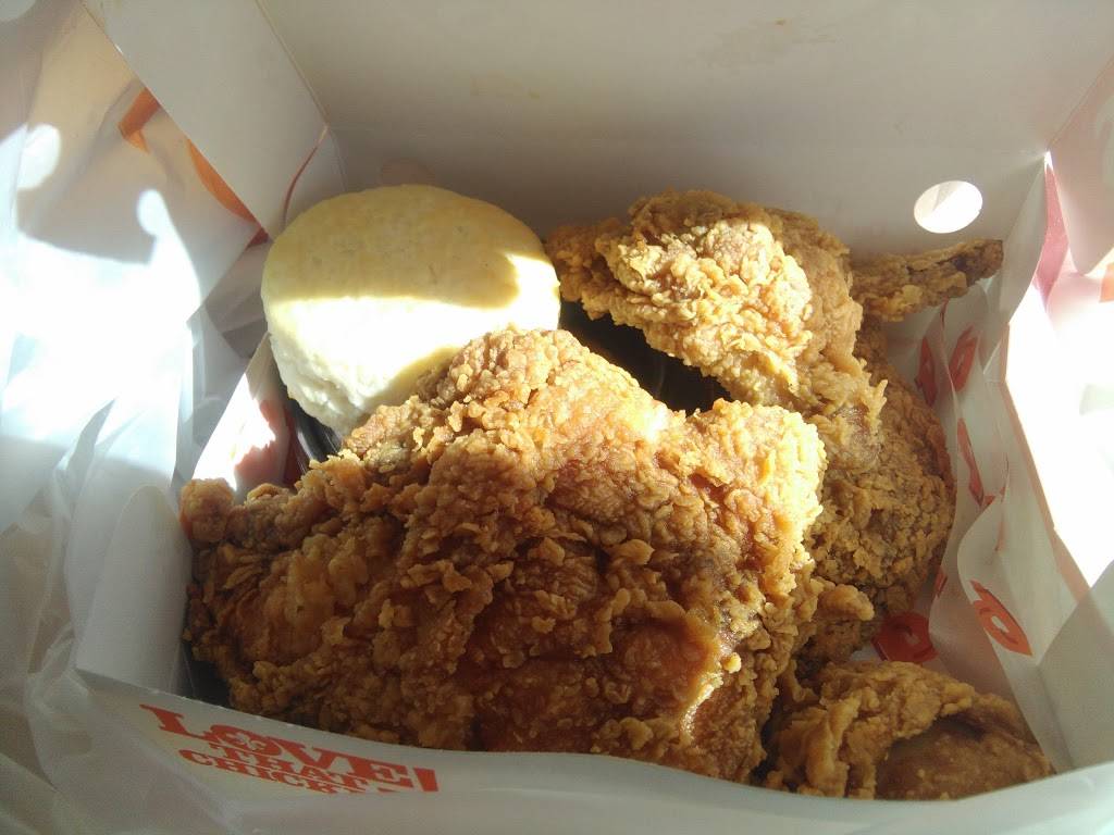 Popeyes Louisiana Kitchen | restaurant | 3080 E 9th St, Oakland, CA 94601, USA | 5106890120 OR +1 510-689-0120