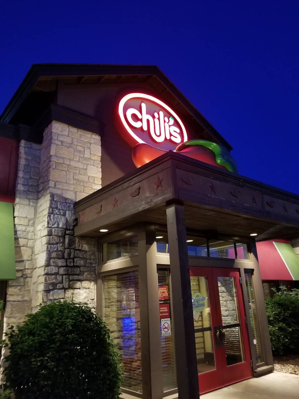 Chilis Grill & Bar | meal takeaway | 1130 S Kirkwood Rd, Kirkwood, MO 63122, USA | 3149848176 OR +1 314-984-8176
