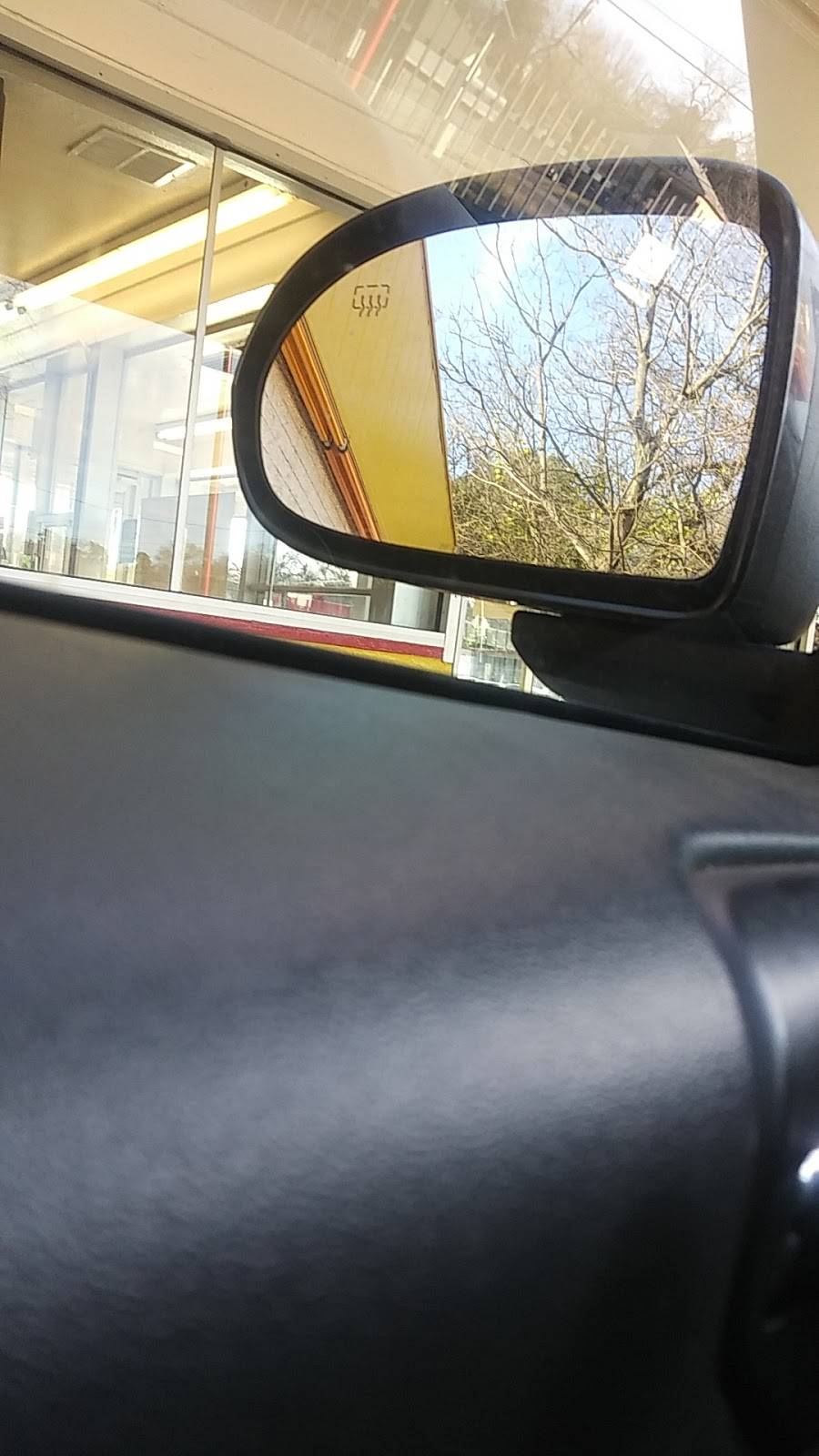 Williams Fried Chicken | restaurant | 938 S Corinth St Rd, Dallas, TX 75203, USA | 2149434918 OR +1 214-943-4918