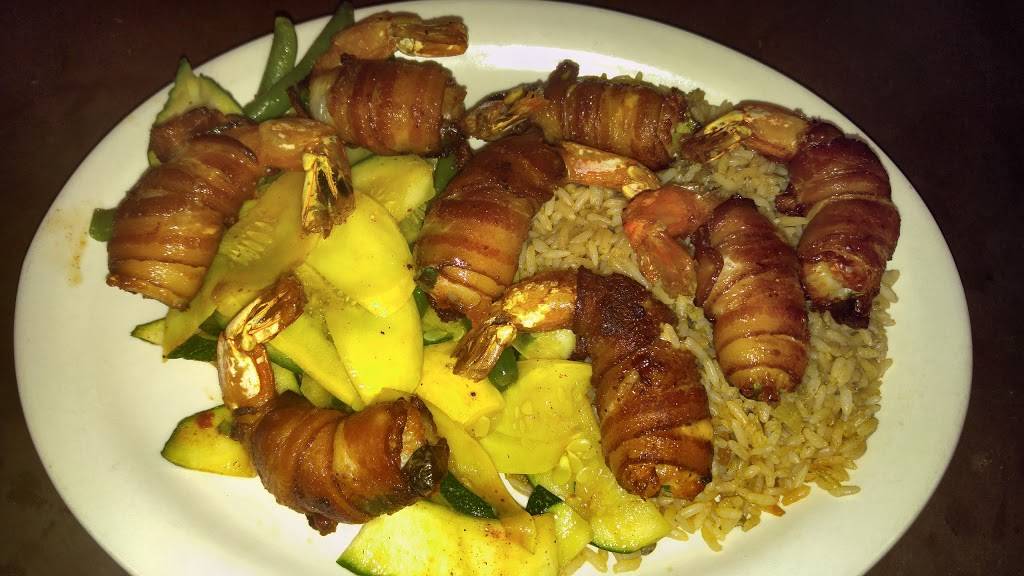 Baytown Seafood | restaurant | 4830 Twin City Hwy, Groves, TX 77619, USA | 4099606052 OR +1 409-960-6052