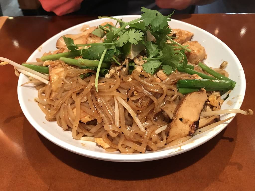 Pei Wei | restaurant | 18801 Biscayne Blvd Suite B, Miami, FL 33180, USA | 3059352230 OR +1 305-935-2230