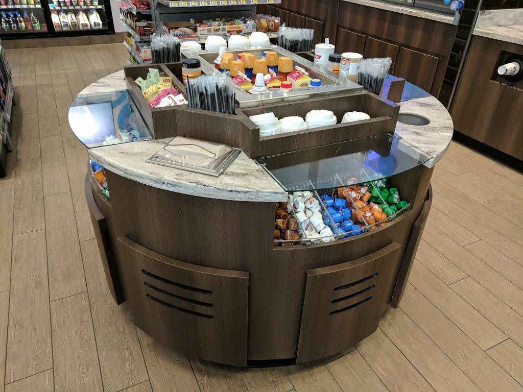 RaceTrac | cafe | 2921 Western Center Blvd, Fort Worth, TX 76131, USA | 8173064626 OR +1 817-306-4626