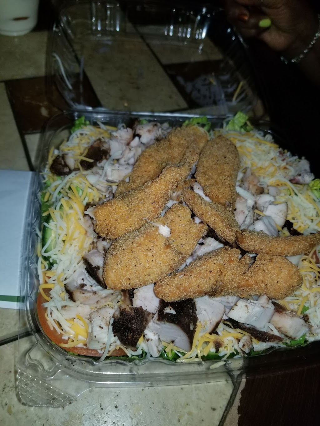 Dirty Tiffs Cafe | restaurant | 225 E 47th St, Chicago, IL 60653, USA | 7739663451 OR +1 773-966-3451