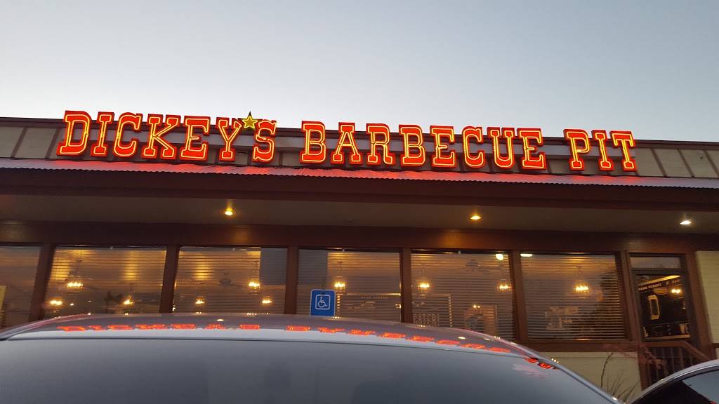 Dickeys Barbecue Pit | restaurant | 3700 Gus Thomasson Rd, Mesquite, TX 75150, USA | 9726866822 OR +1 972-686-6822