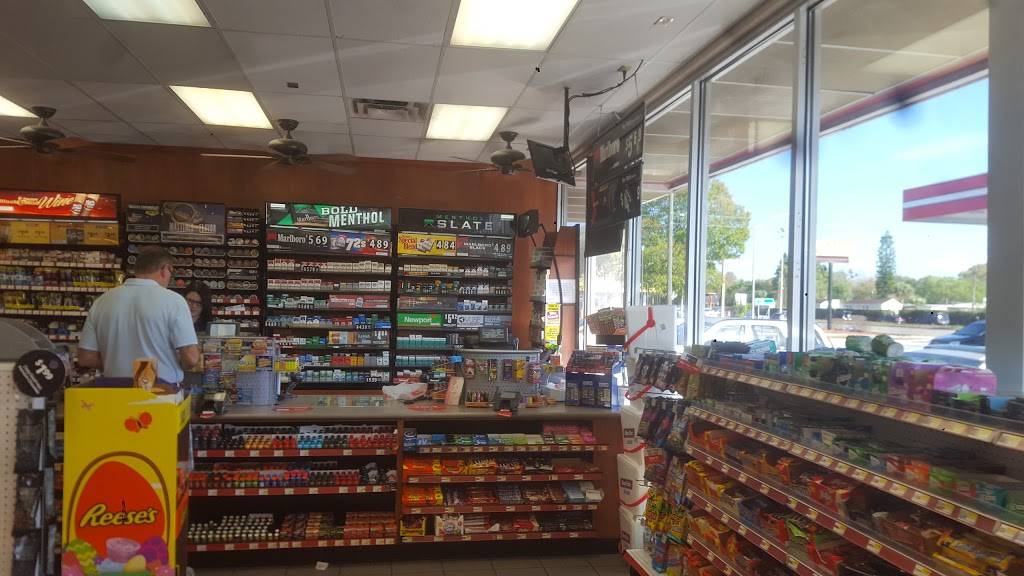 RaceTrac | cafe | 2551 54th Ave N, St. Petersburg, FL 33714, USA | 7275221865 OR +1 727-522-1865