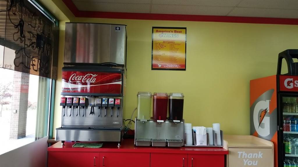 Americas Best Wings | restaurant | 3434 Donnell Dr, Forestville, MD 20747, USA | 3014209464 OR +1 301-420-9464