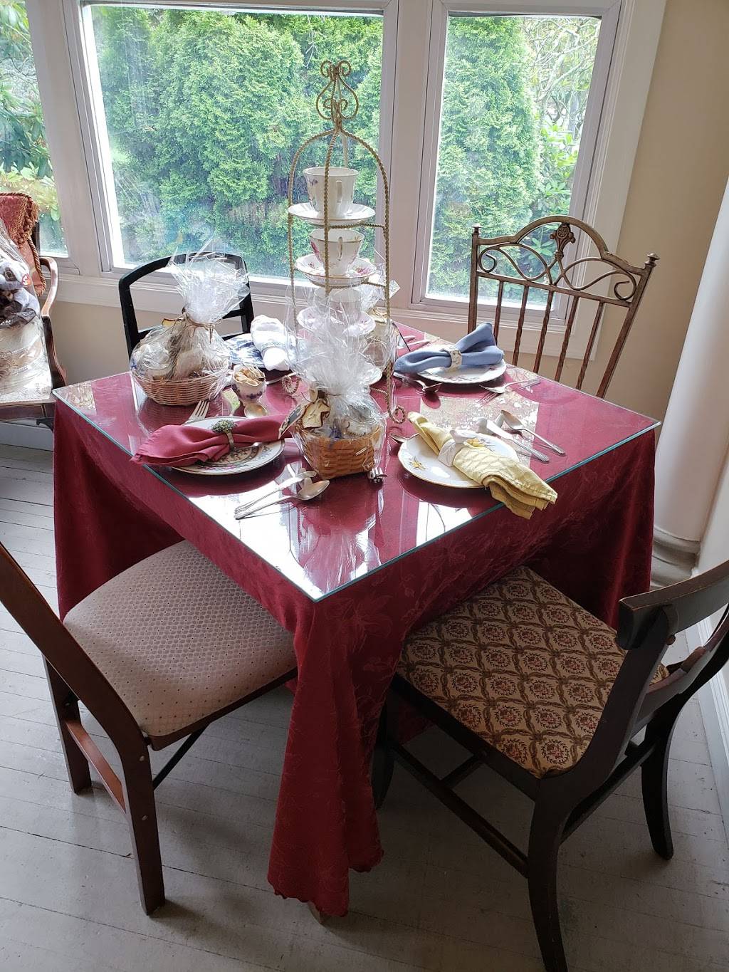 600 Main, a Victorian Tea Room and B&B | restaurant | 600 Main St, Toms River, NJ 08753, USA | 7328187580 OR +1 732-818-7580