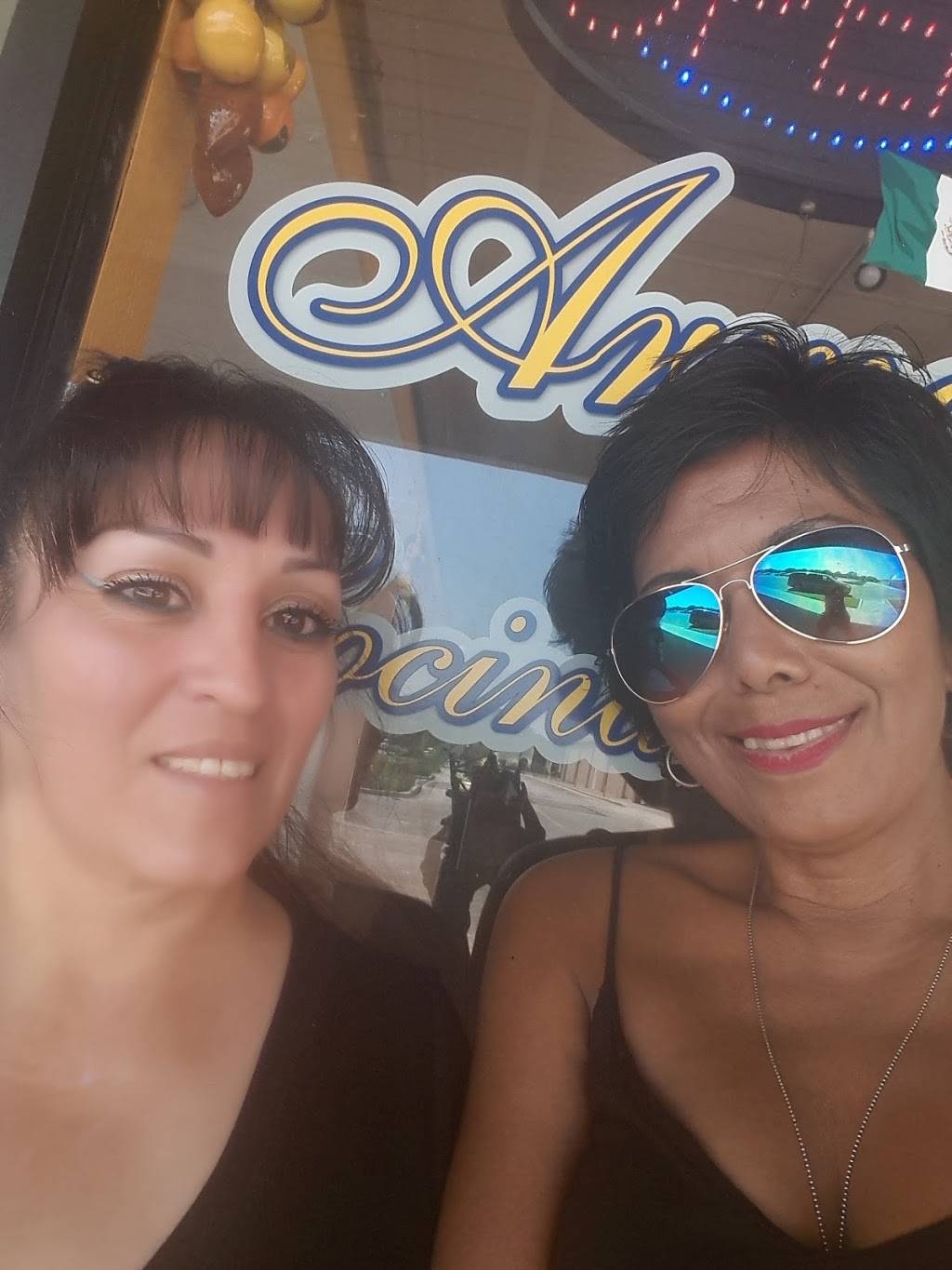 Armandos Cocina Mexicana | restaurant | 2385 12th St, Sarasota, FL 34237, USA | 9413663790 OR +1 941-366-3790