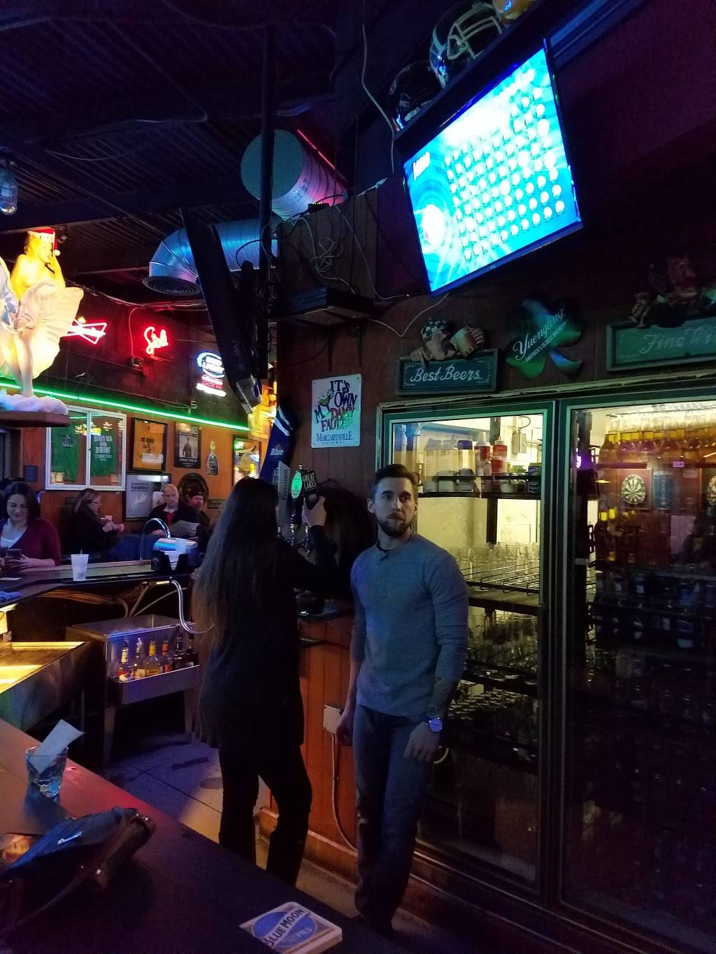 Ice House Tavern and Grill | restaurant | 10036 Brookpark Rd, Cleveland, OH 44130, USA | 2162677660 OR +1 216-267-7660