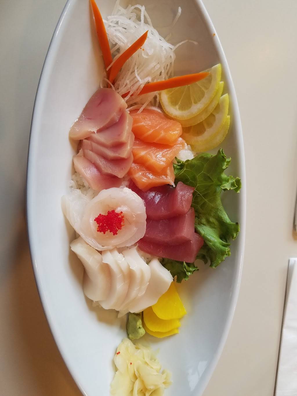 Monster Sushi | restaurant | 5 Pine St, Morristown, NJ 07960, USA | 9732920314 OR +1 973-292-0314