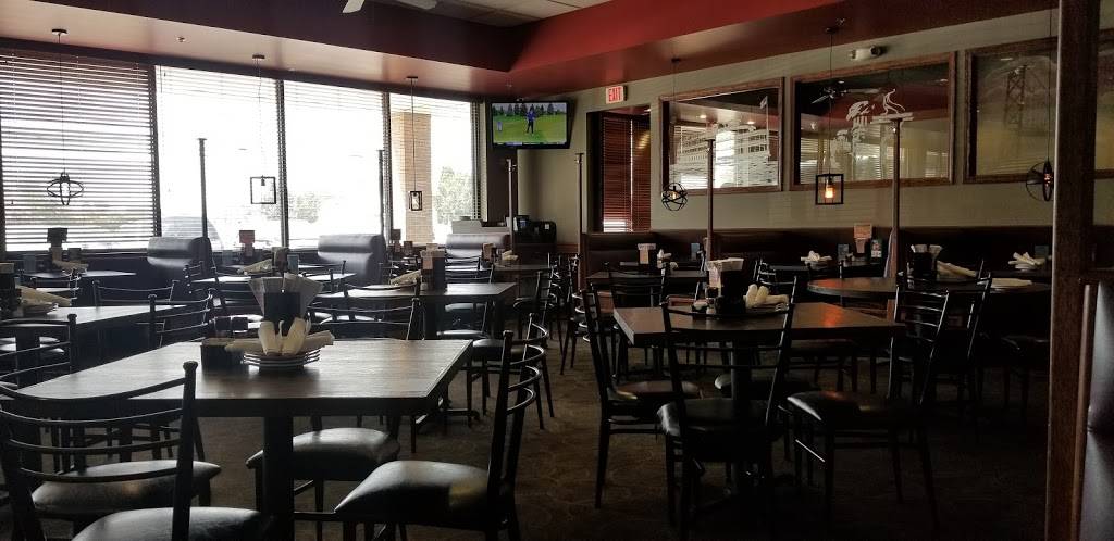 Shields Pizza of Macomb | restaurant | 50750 Romeo Plank Rd, Macomb, MI 48044, USA | 5862281400 OR +1 586-228-1400