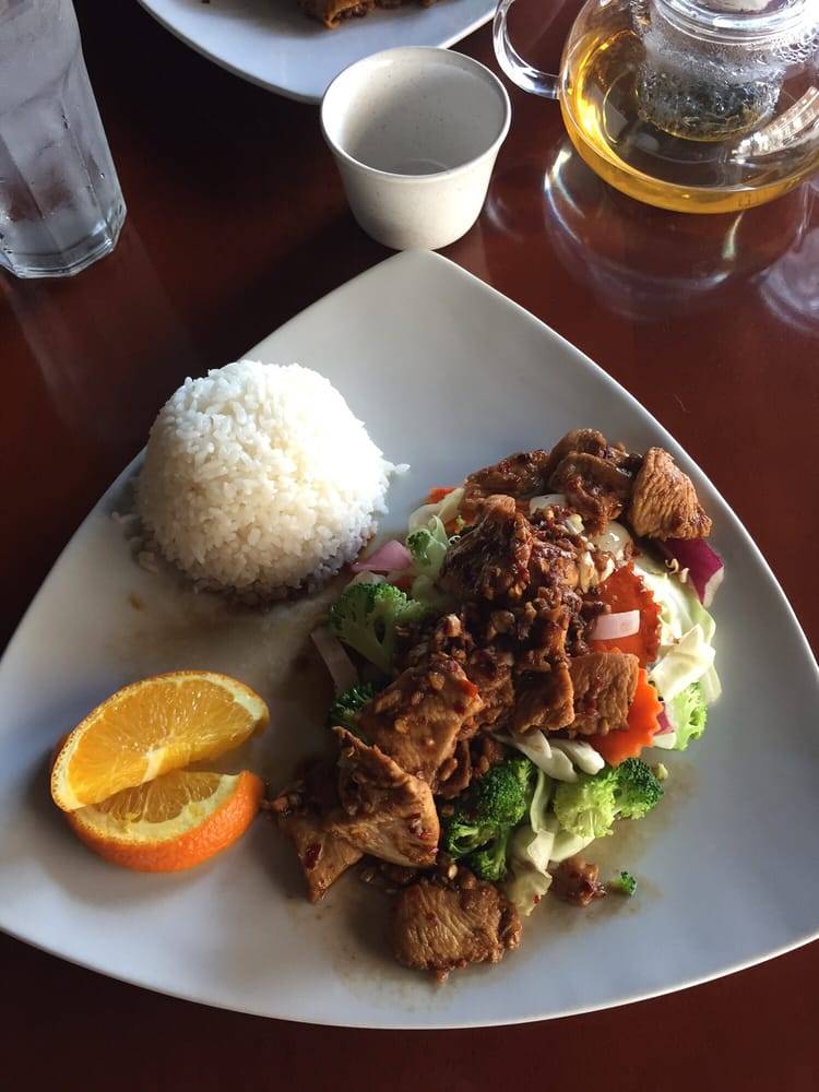 Mekong Thai Restaurant & Bar | restaurant | 9 Union St N #100, Concord, NC 28025, USA | 7042623322 OR +1 704-262-3322