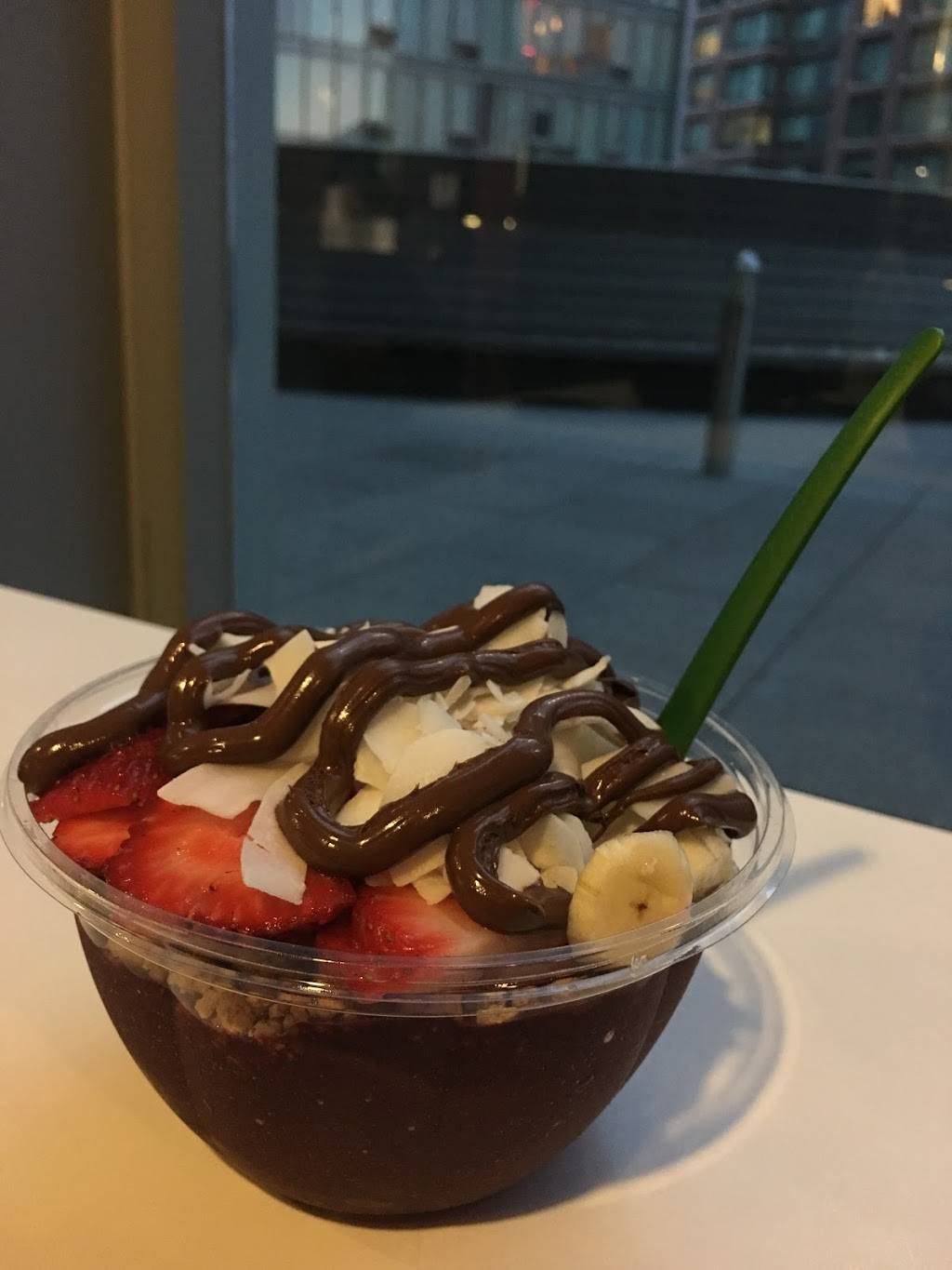 Playa Bowls | restaurant | Mercedes Club, 550 W 54th St, New York, NY 10019, USA | 6469793050 OR +1 646-979-3050