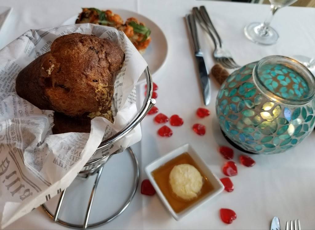 Martis New River Bistro | restaurant | 201 SW 5th Ave, Fort Lauderdale, FL 33312, USA | 9546606333 OR +1 954-660-6333