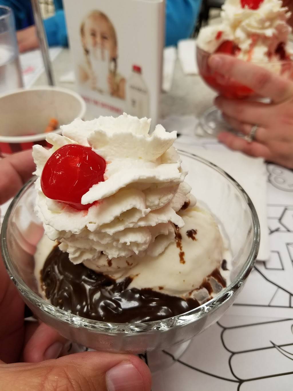 Oberweis Ice Cream and Dairy Store | restaurant | 2274 US-30 Suite C, Oswego, IL 60543, USA | 6309066455 OR +1 630-906-6455