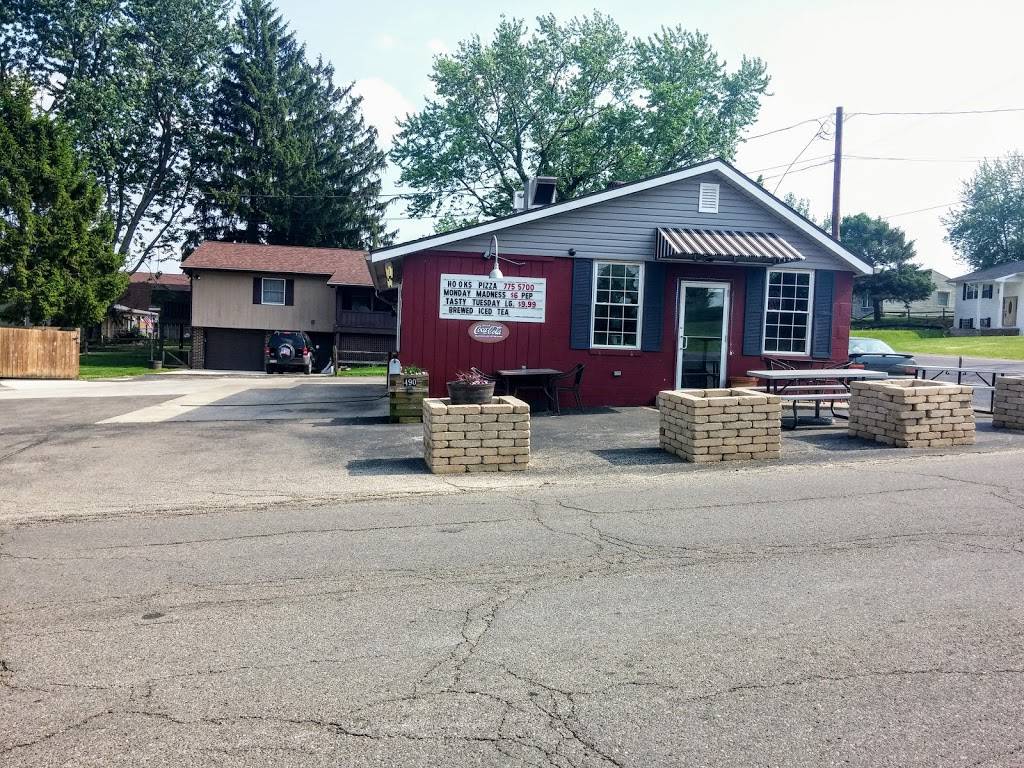 Hooks Pizza On the Hill | restaurant | 490 W 5th St, Chillicothe, OH 45601, USA | 7407755700 OR +1 740-775-5700