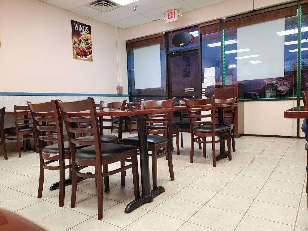 Wings and seafood | restaurant | 2812 Spring Ave SW suite B, Decatur, AL 35603, USA | 2566864353 OR +1 256-686-4353