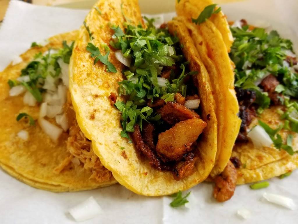 Tacos El Cuñado | restaurant | 442 Baypark Dr, Holland, MI 49424, USA | 6162987225 OR +1 616-298-7225