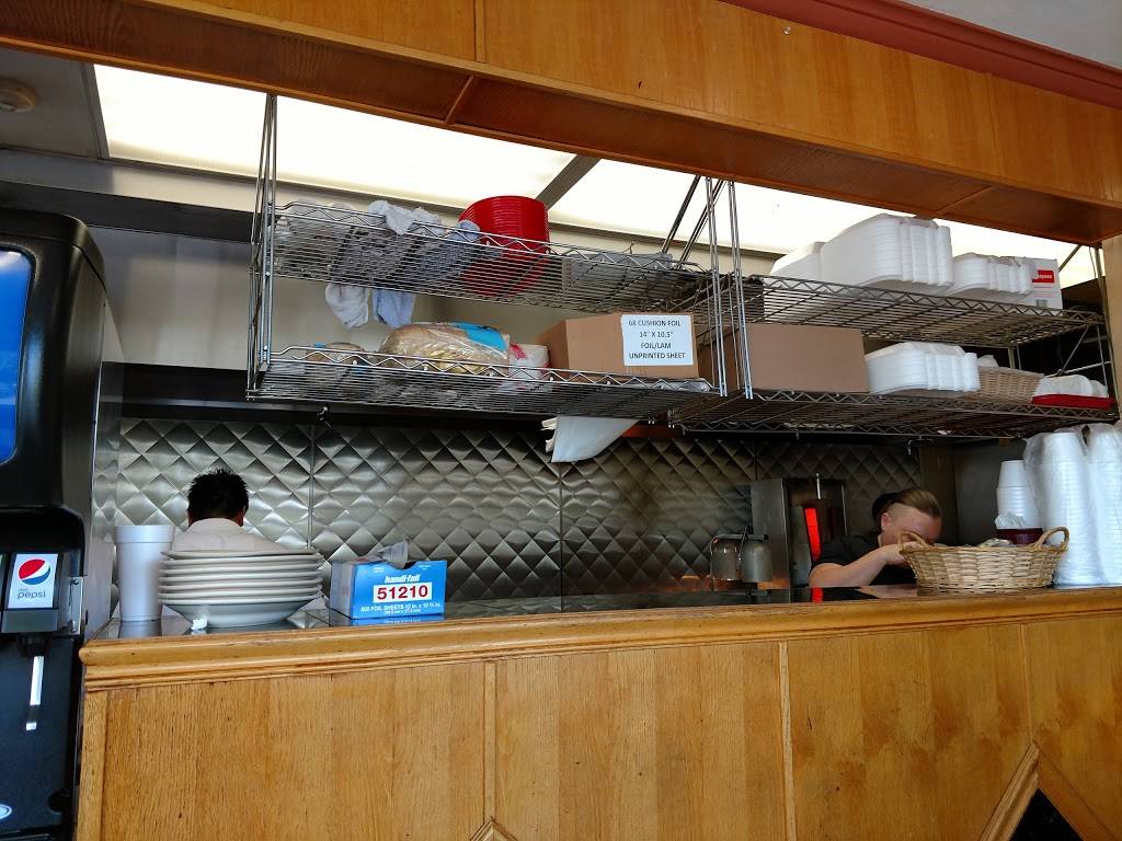 Shortys | restaurant | 123 E Irving Park Rd, Wood Dale, IL 60191, USA | 6306949293 OR +1 630-694-9293