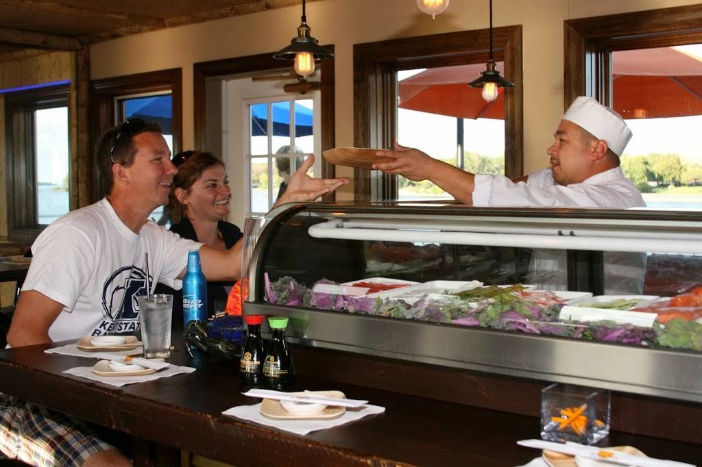 The Keys | restaurant | 227 Bayview Ave, Put-In-Bay, OH 43456, USA | 4192855397 OR +1 419-285-5397