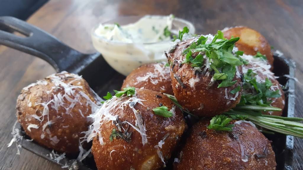 Karl Strauss Brewing Company | restaurant | 10448 Reserve Dr, San Diego, CA 92127, USA | 8583762739 OR +1 858-376-2739