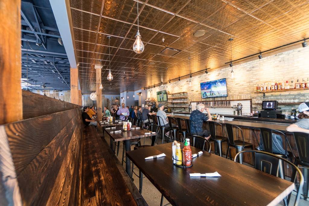 Bear & Bottle | restaurant | 601 N Sherman Ave, Madison, WI 53704, USA | 6086308800 OR +1 608-630-8800