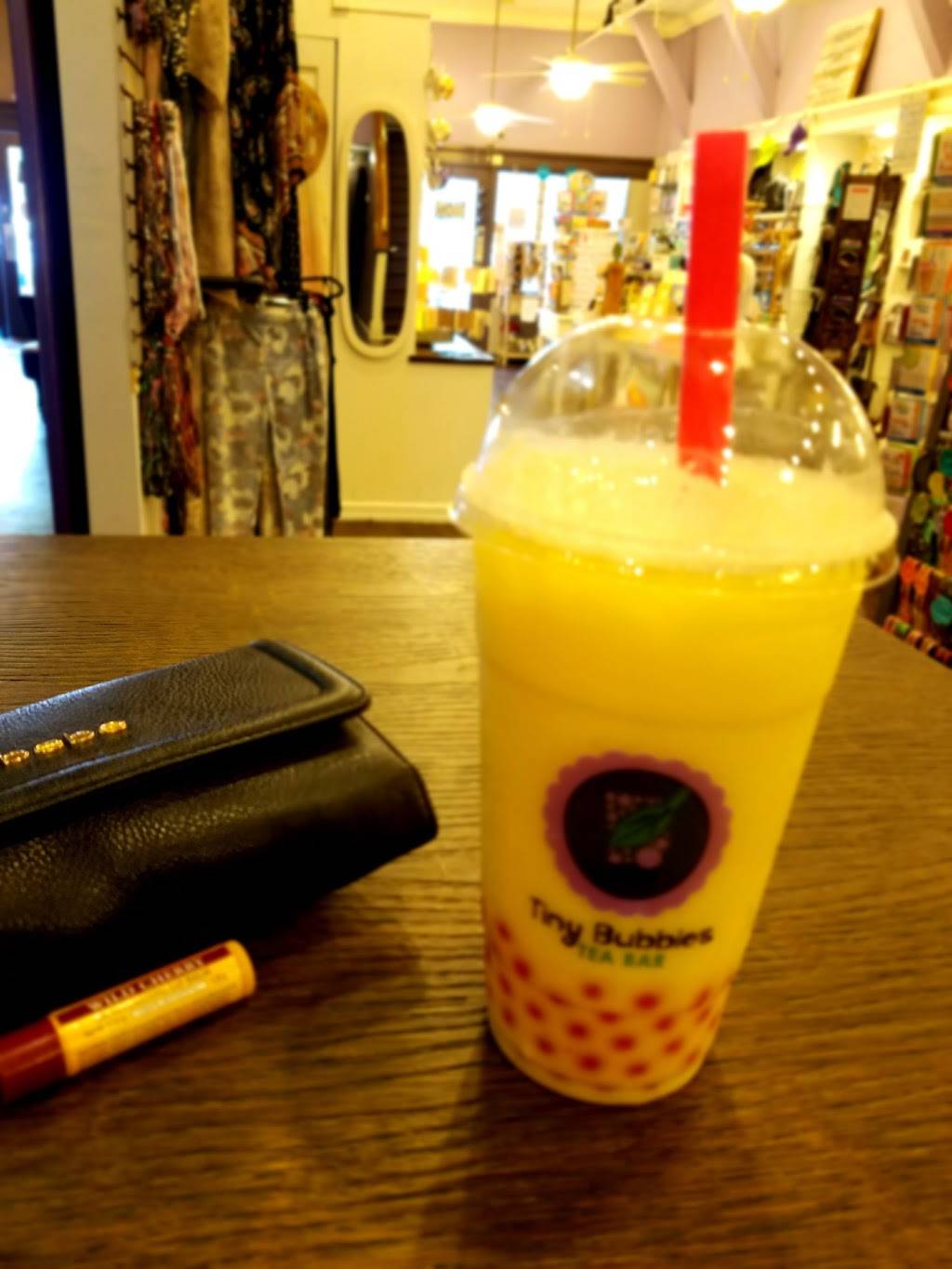 Tiny Bubbles Tea Bar and Gift Shop | cafe | 21 W Park Square, Marietta, GA 30060, USA | 6785813777 OR +1 678-581-3777