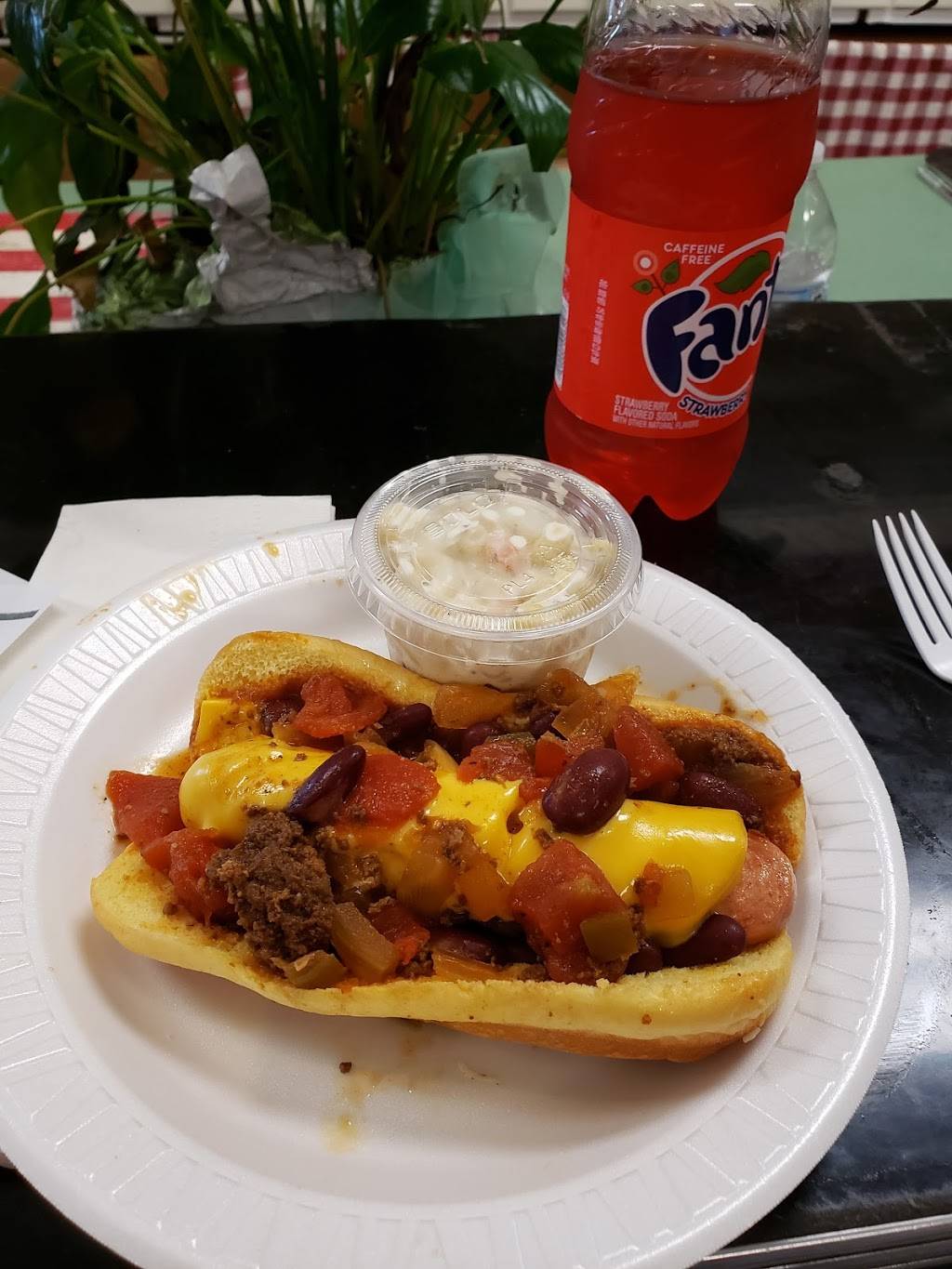 Daisys Diner at Cooters in Luray | restaurant | 4768 US-211 Suite B, Luray, VA 22835, USA | 5408432515 OR +1 540-843-2515