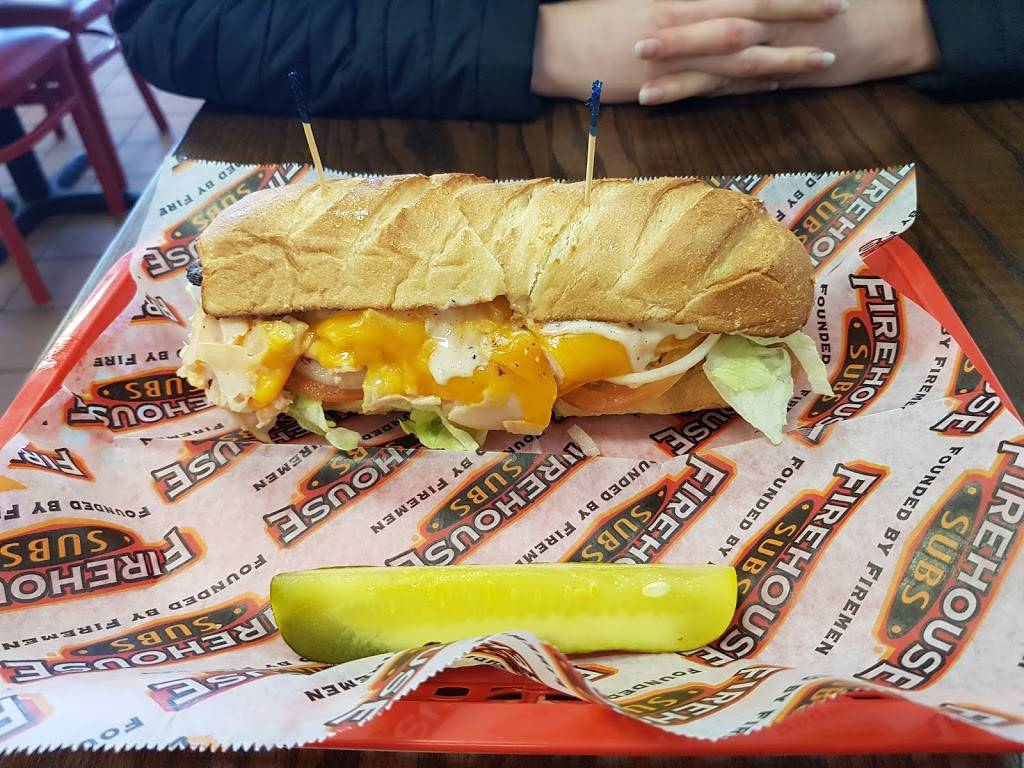 Firehouse Subs | meal delivery | 24300 E Smoky Hill Rd #128, Aurora, CO 80016, USA | 3036937827 OR +1 303-693-7827