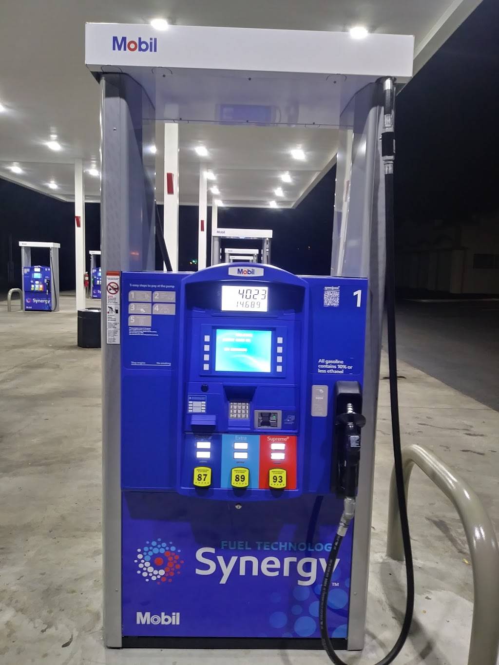 Mobil | restaurant | 16055 FL-52 #201, Land O Lakes, FL 34638, USA | 8134064826 OR +1 813-406-4826