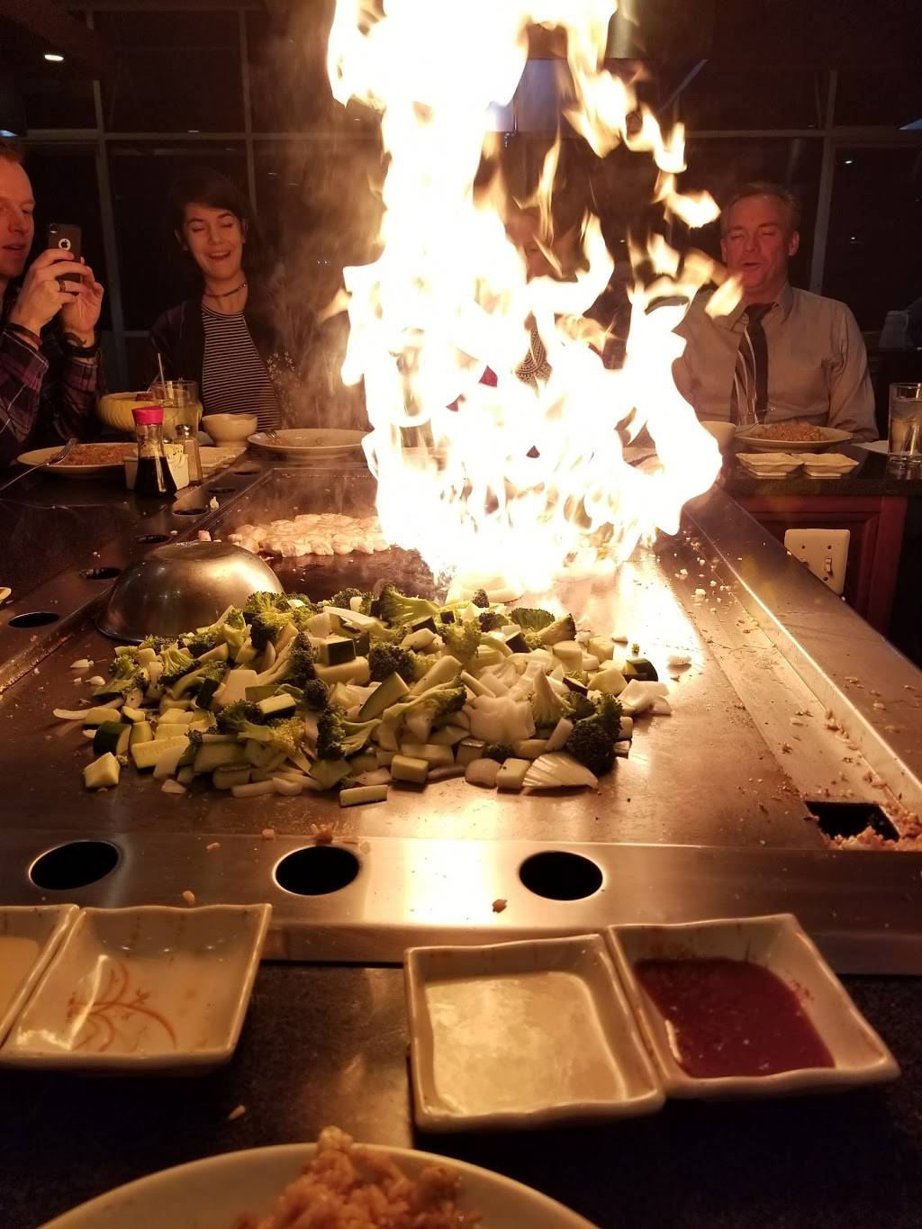 Kabuki Japanese Steak House | restaurant | 11926 Iron Bridge Plaza, Chester, VA 23831, USA | 8047061177 OR +1 804-706-1177