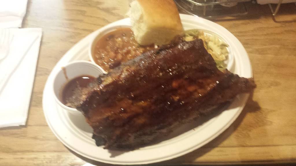 Big B’s Barbecue | restaurant | 1948 N Placentia Ave, Fullerton, CA 92831, USA | 7145287427 OR +1 714-528-7427