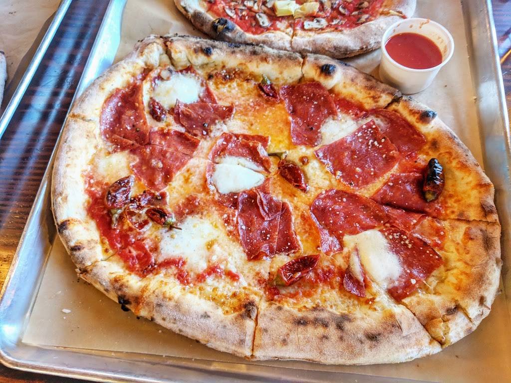 Inizio Pizza Napoletana Dilworth | restaurant | 2230 Park Rd Suite 101, Charlotte, NC 28203, USA | 7049000929 OR +1 704-900-0929