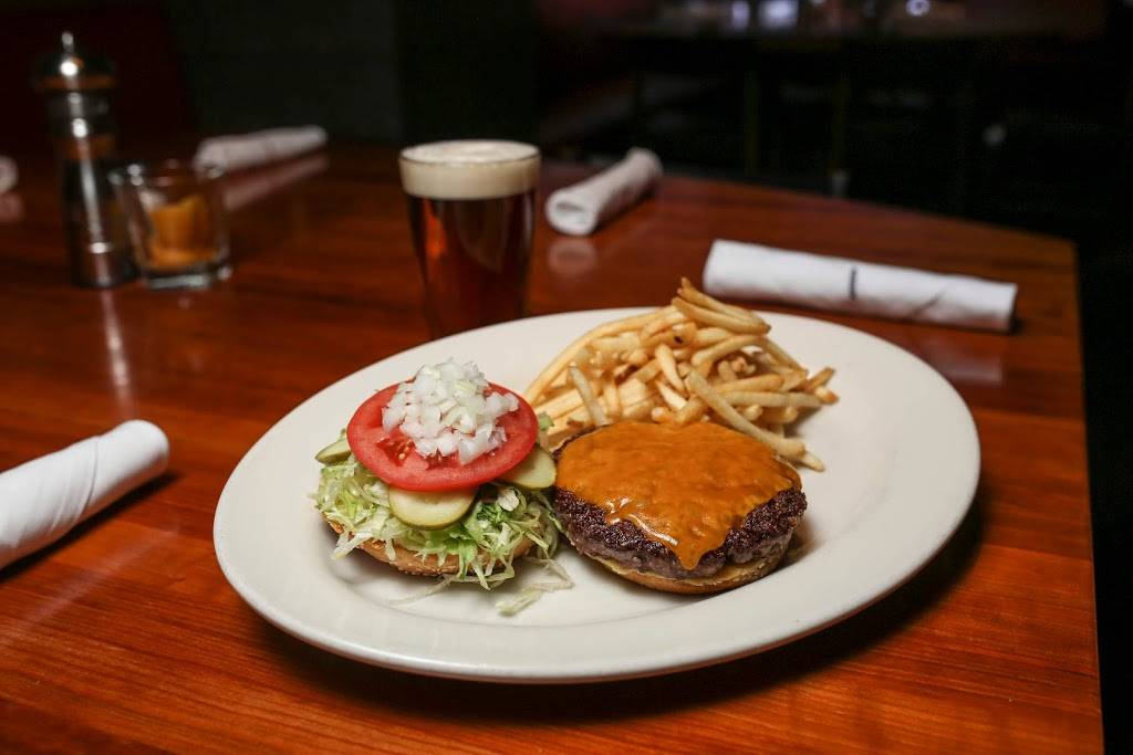 Third & Hollywood | restaurant | 1433 W 3rd Ave, Grandview Heights, OH 43212, USA | 6144880303 OR +1 614-488-0303