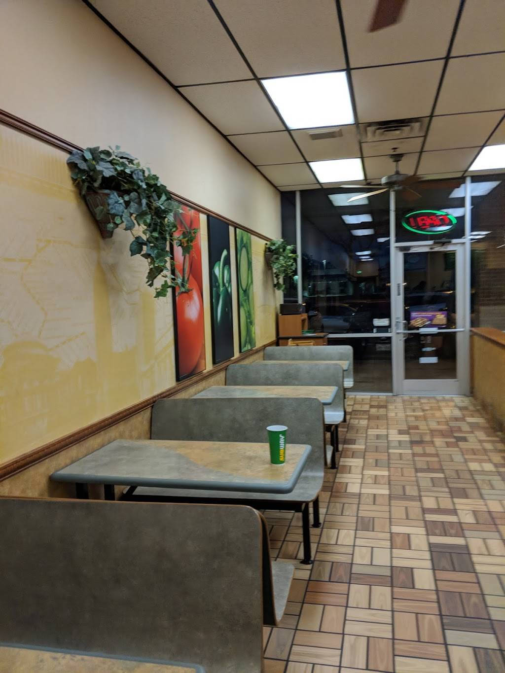 Subway | restaurant | Exxon Tiger Mart, 5960 W Parker Rd Suite 290, Plano, TX 75093, USA | 9723789488 OR +1 972-378-9488