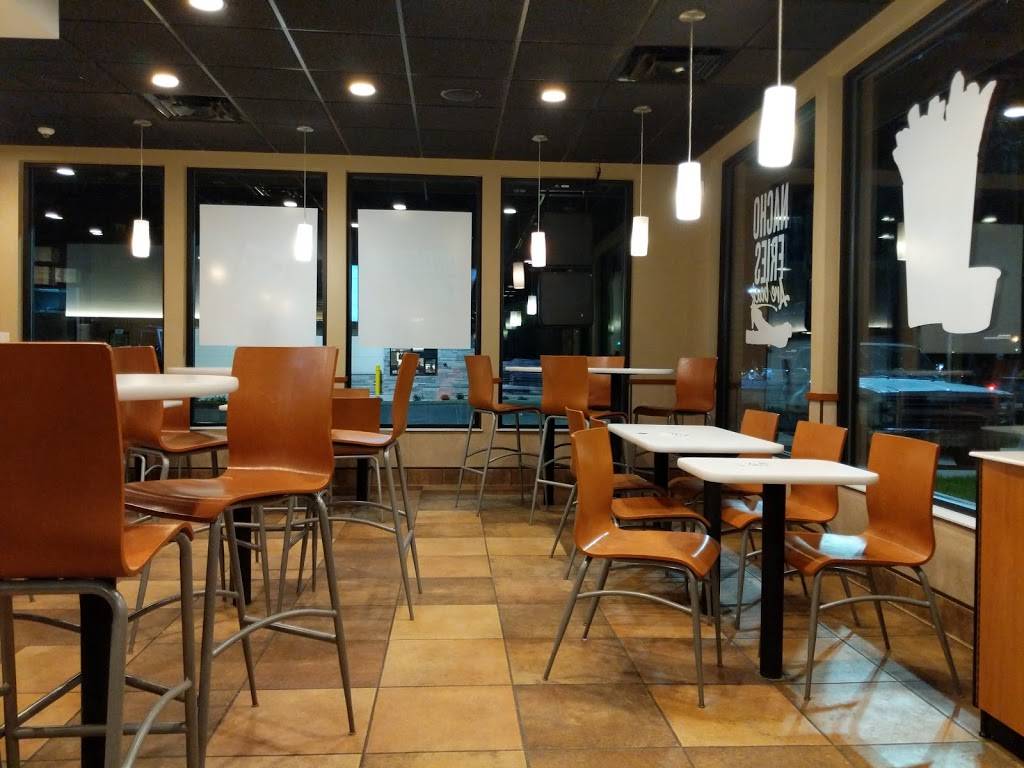 Taco Bell | meal takeaway | 1529 W Panola St, Carthage, TX 75633, USA | 9036933431 OR +1 903-693-3431