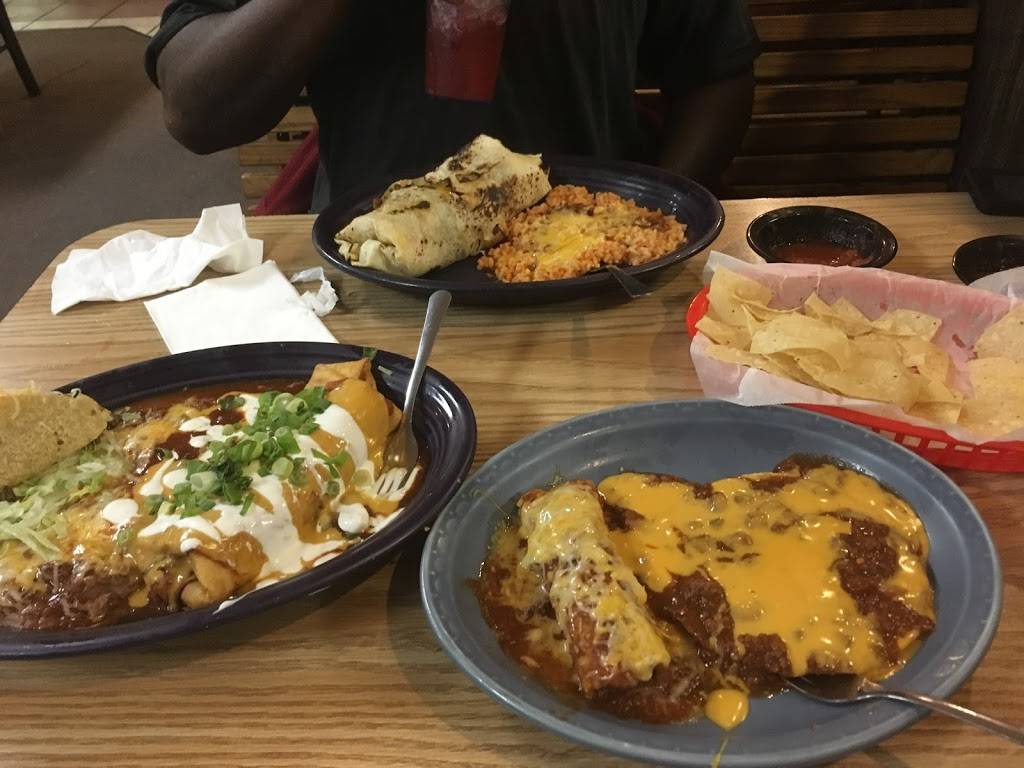 Las Chilis | restaurant | 6210 Raytown Trafficway, Raytown, MO 64133, USA | 8163566330 OR +1 816-356-6330