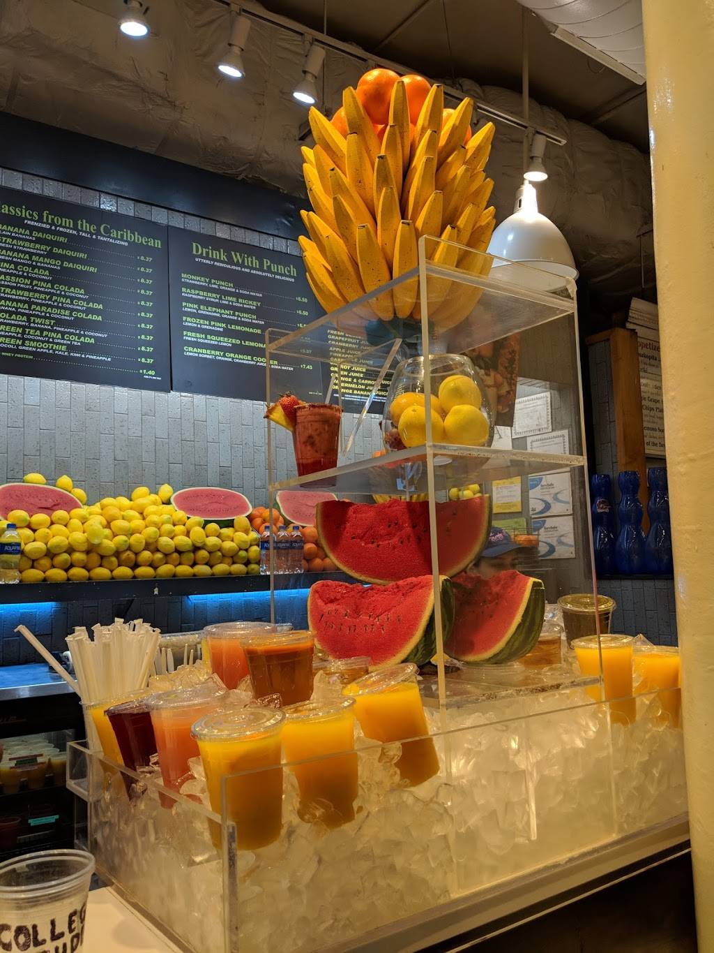 The Monkey Bar | restaurant | N Market St, Boston, MA 02109, USA | 6173672110 OR +1 617-367-2110